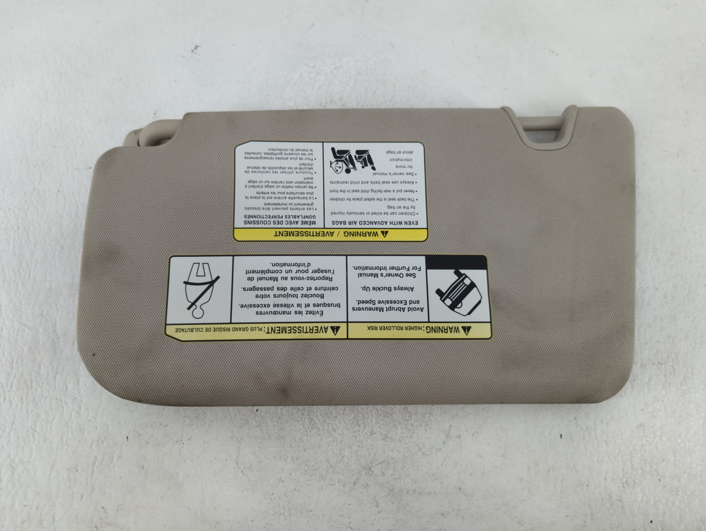 2018-2020 Nissan Rogue Sun Visor Shade Replacement Passenger Right Mirror Fits Fits 2018 2019 2020 OEM Used Auto Parts - Oem
