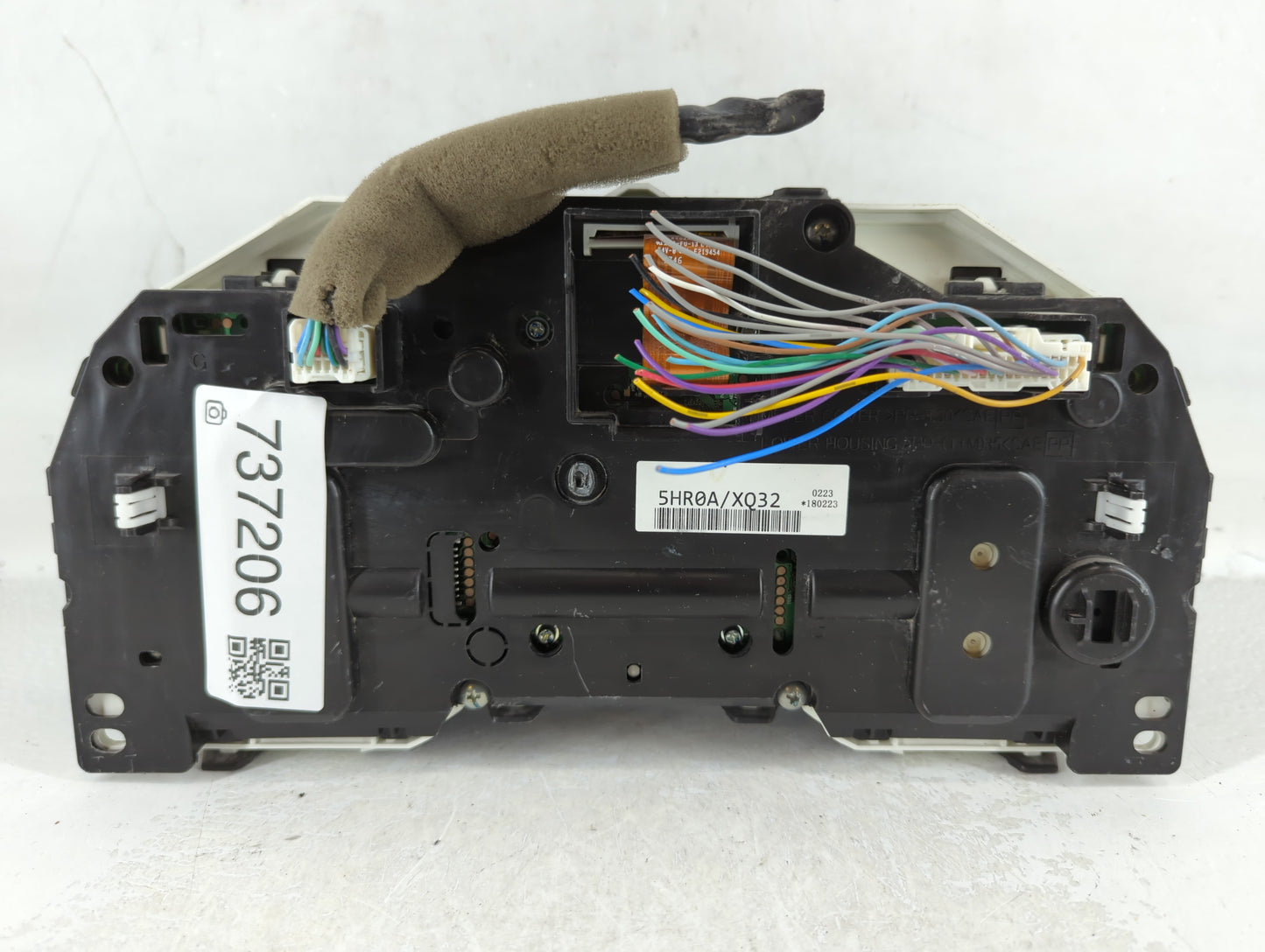 2018 Nissan Rogue Instrument Cluster Speedometer Gauges P/N:5HR0A/XQ32 180223, 0223 Fits OEM Used Auto Parts - Oemusedautopa