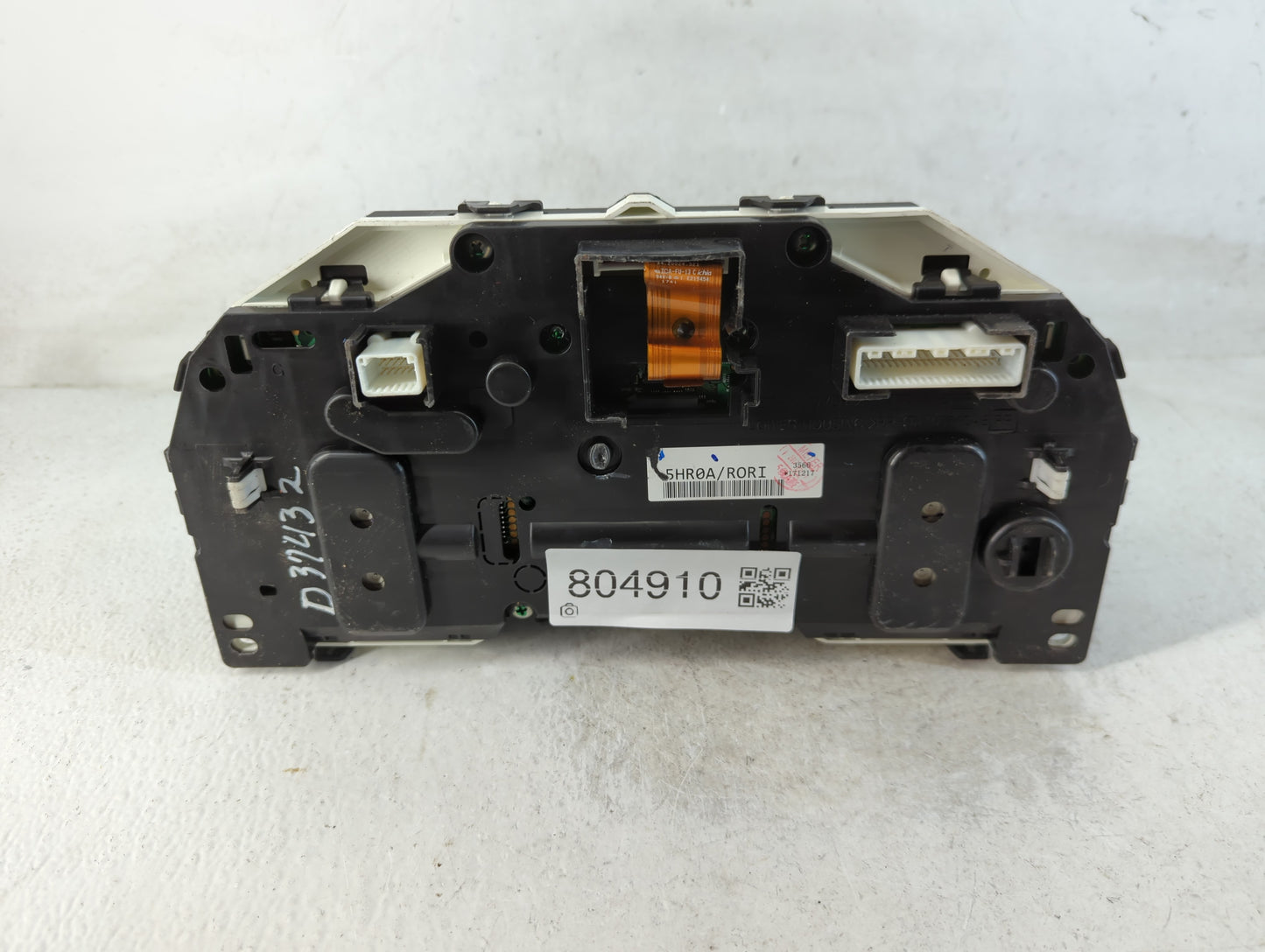 2018 Nissan Rogue Instrument Cluster Speedometer Gauges P/N:5HR0A/R0RI Fits OEM Used Auto Parts - Oemusedautoparts1.com