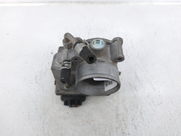 2017-2018 Nissan Rogue Sport Throttle Body P/N:4BA60-01 E Fits Fits 2017 2018 OEM Used Auto Parts