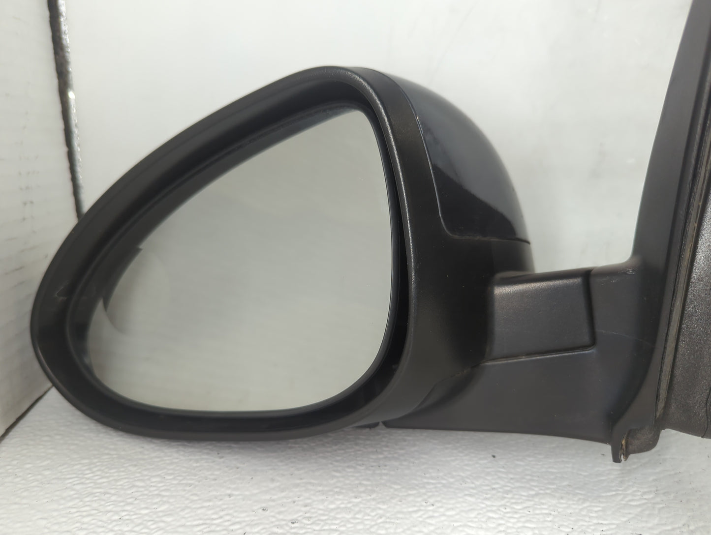2016-2019 Nissan Sentra Passenger Side View Mirror - Right Door Mirror OEM Used - Oemusedautoparts1.com