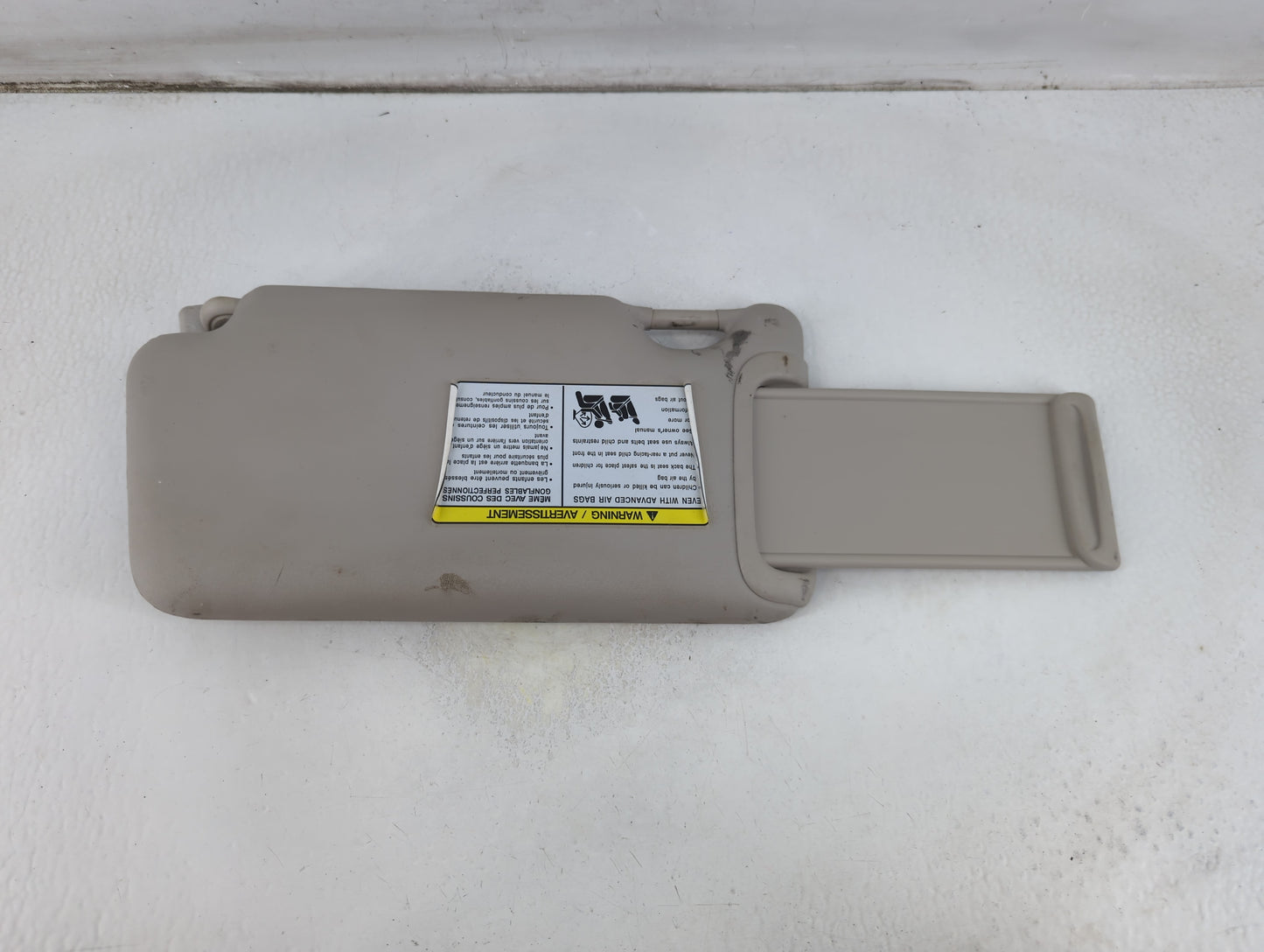 2016-2019 Nissan Versa Sun Visor Shade Replacement Passenger Right Mirror Fits Fits 2015 2016 2017 2018 2019 OEM Used Auto P