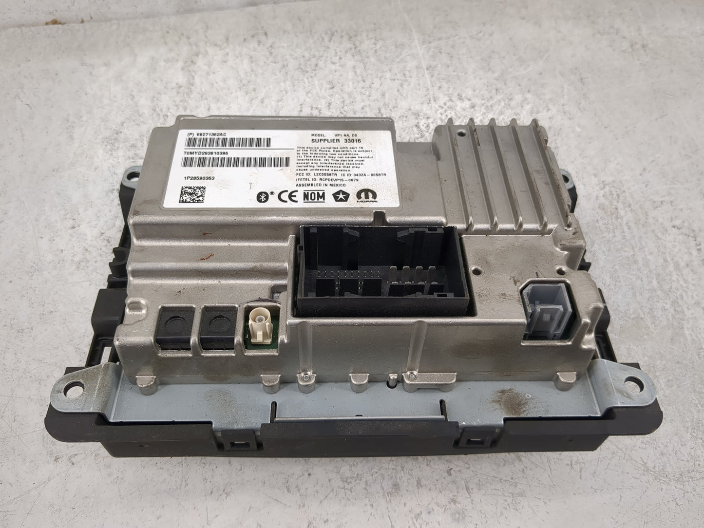 2017-2020 Ram 1500 Radio AM FM Cd Player Receiver Replacement P/N:68271362AC T0MYD293810396 Fits Fits 2017 2018 2019 2020 OE