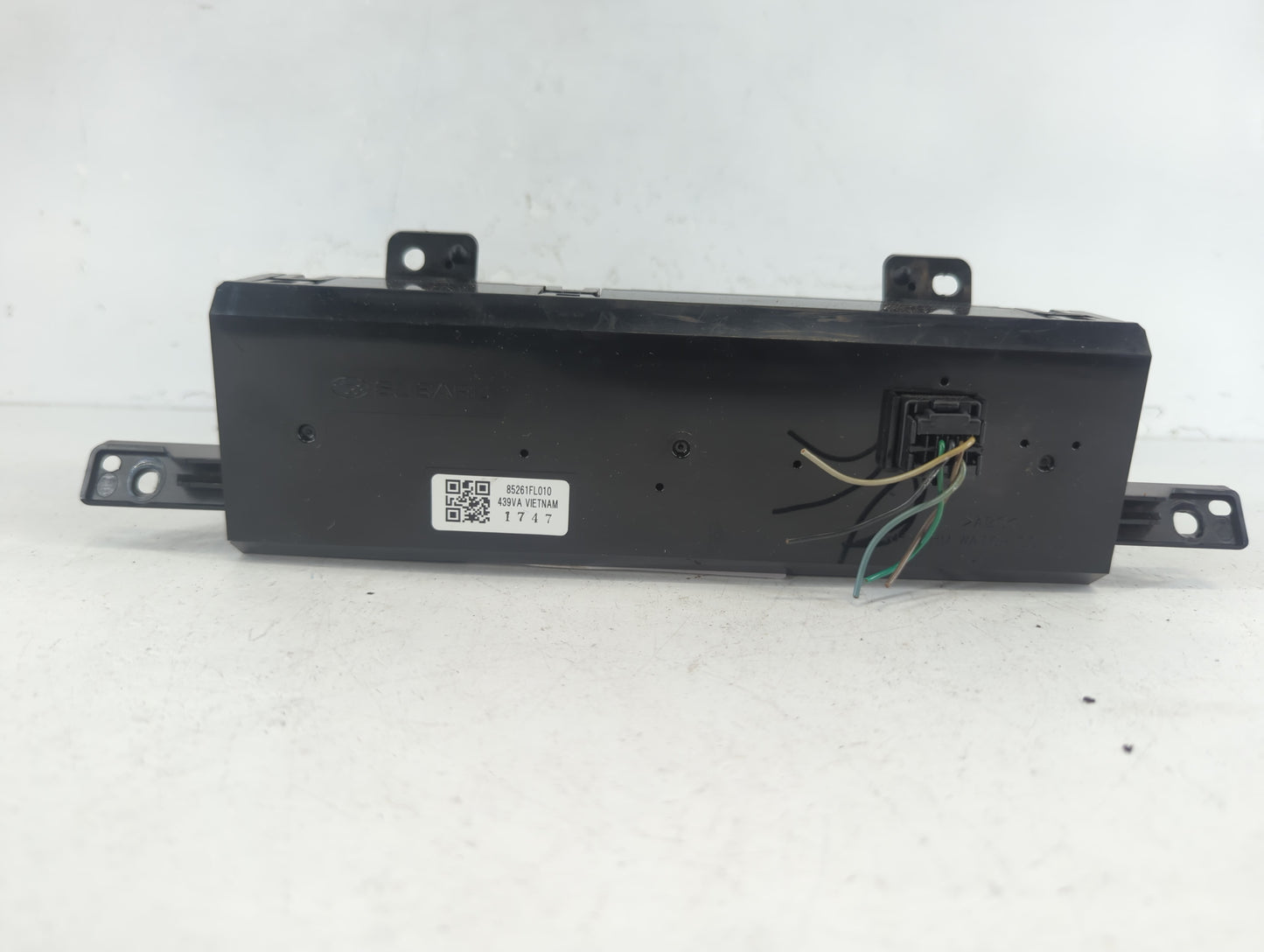 2017-2018 Subaru Impreza Information Display Screen - Oemusedautoparts1.com