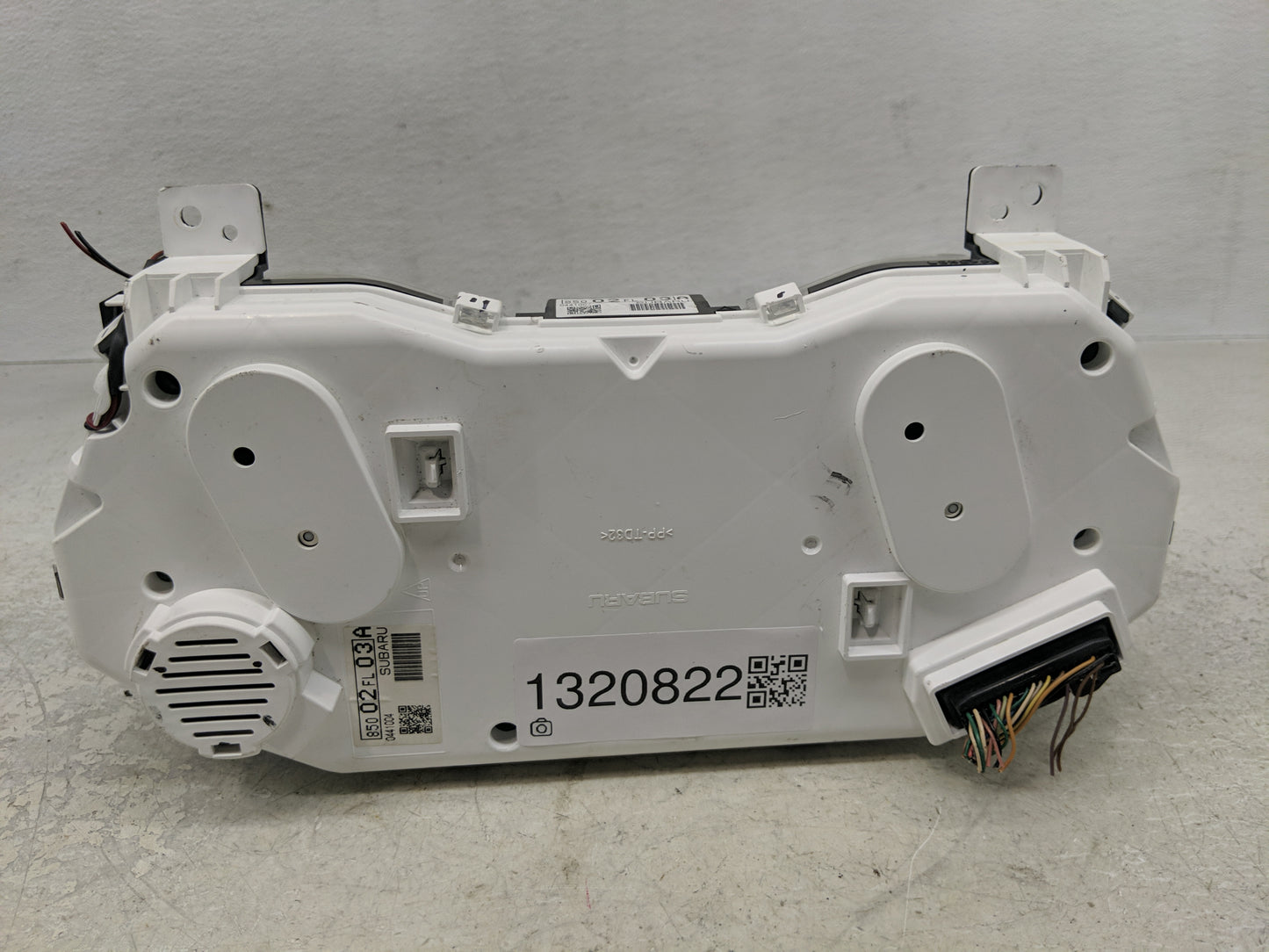 2017-2019 Subaru Impreza Instrument Cluster Speedometer Gauges P/N:85002FL03A Fits Fits 2017 2018 2019 OEM Used Auto Parts -