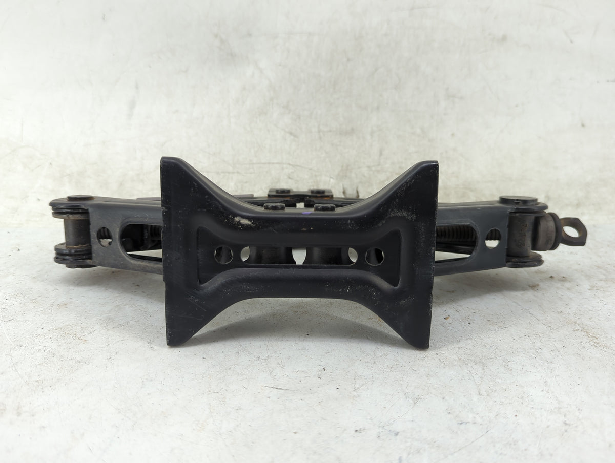 2018 Subaru Impreza Spare Scissor Car Jack 1460161 - Oemusedautoparts1.com