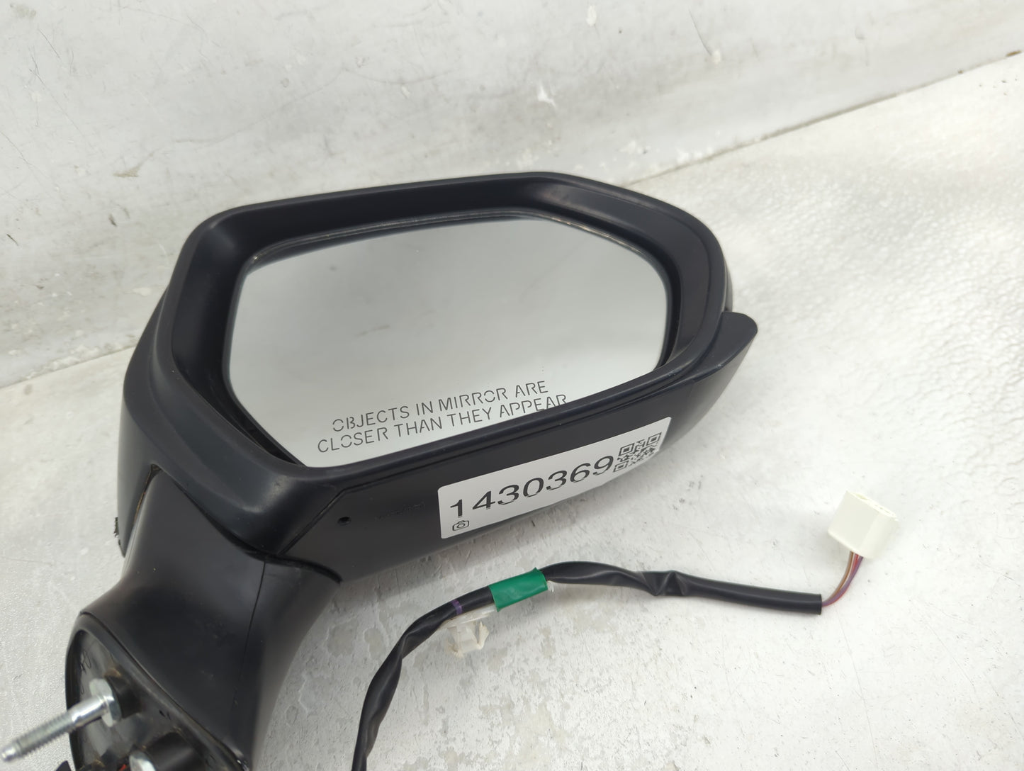 2018-2022 Toyota Camry Passenger Side View Mirror - Right Door Mirror OEM Used - Oemusedautoparts1.com