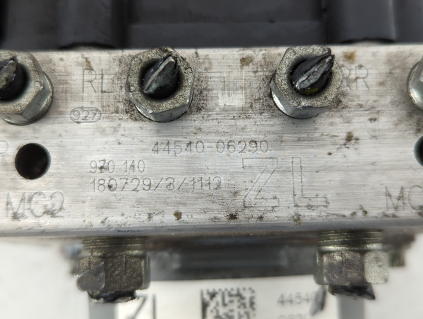 2018-2020 Toyota Camry ABS Pump Control Module Replacement P/N:44540-06290 Fits Fits 2018 2019 2020 OEM Used Auto Parts - Oe