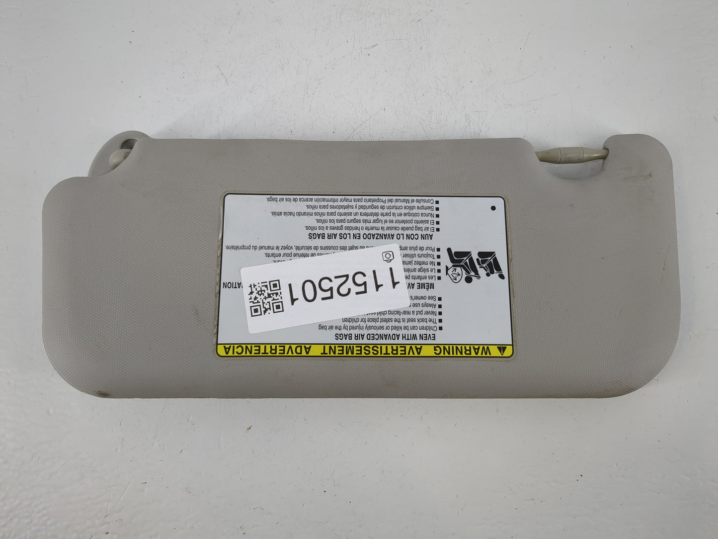 2017-2019 Toyota Corolla Sun Visor Shade Replacement Passenger Right Mirror Fits Fits 2017 2018 2019 OEM Used Auto Parts - O