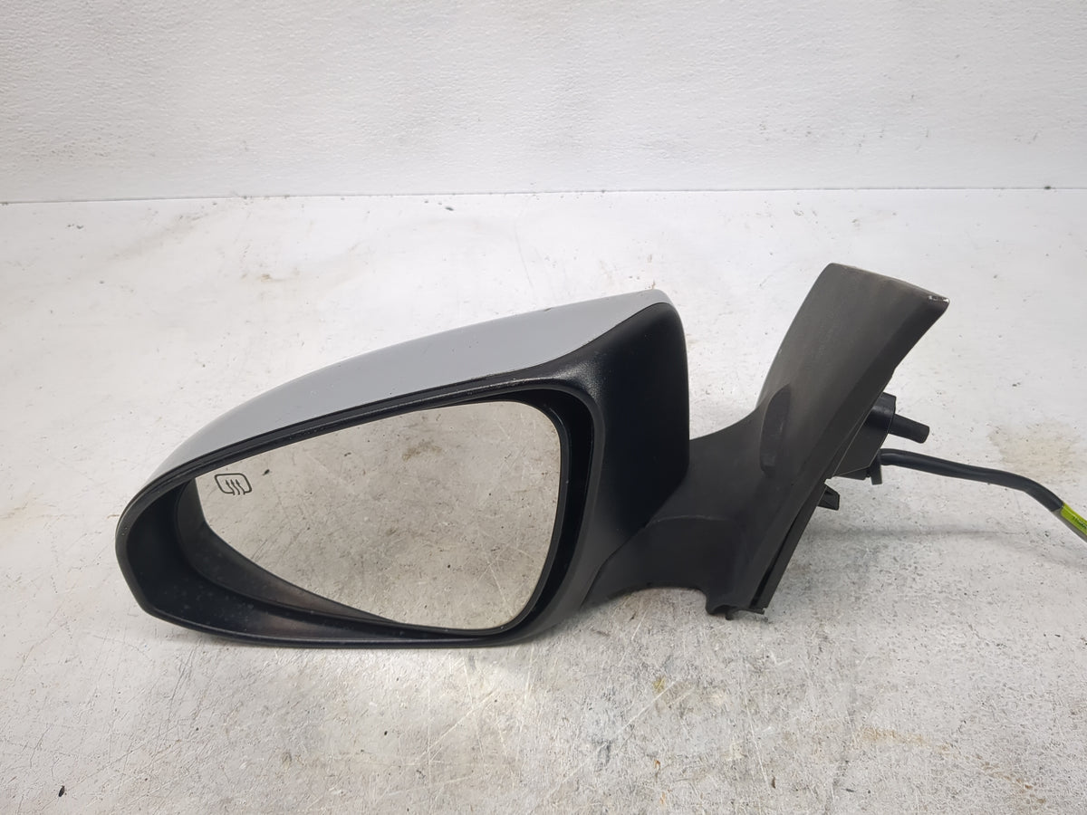 2014-2019 Toyota Corolla Driver Side View Mirror - Left Door Mirror OEM Used - Oemusedautoparts1.com