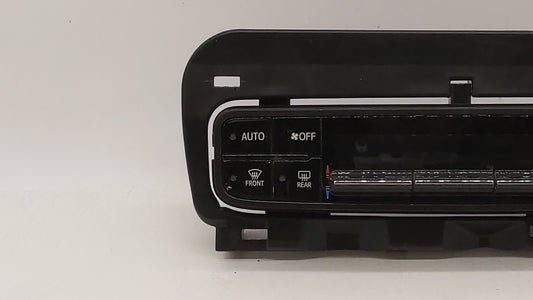 2017-2019 Toyota Corolla Climate Control Module Temperature AC/Heater Replacement P/N:55468-02060 Fits Fits 2017 2018 2019 OEM Used Auto Parts