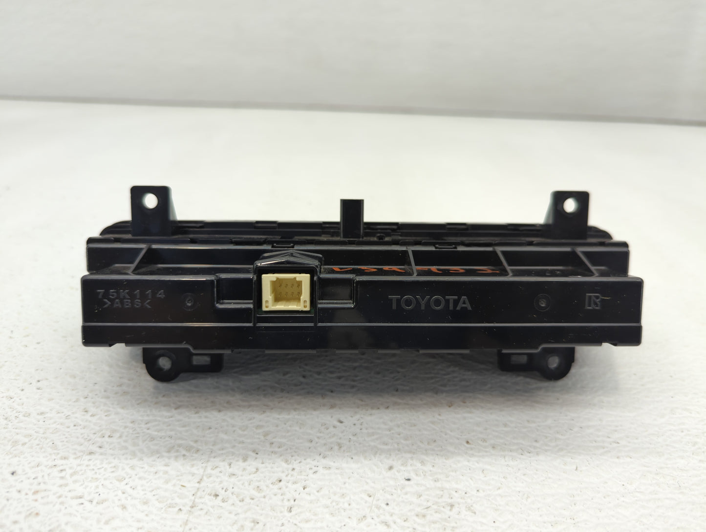 2017-2019 Toyota Corolla Climate Control Module Temperature AC/Heater Replacement P/N:75K114 55900-02A30 Fits Fits 2017 2018