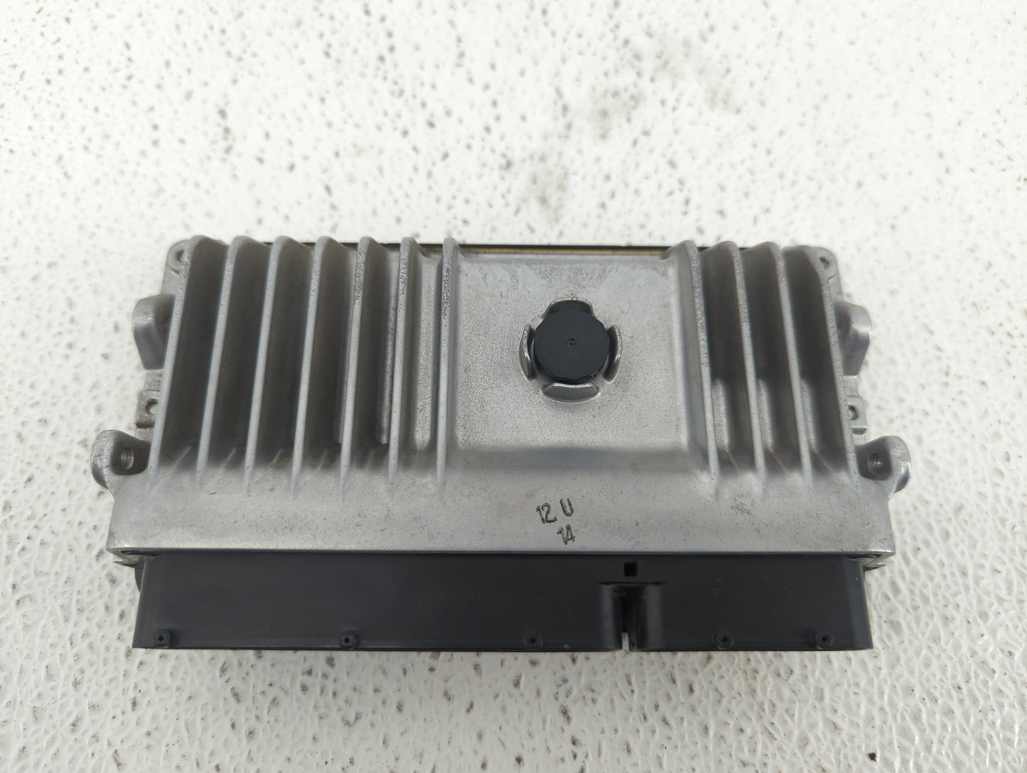 2017-2018 Toyota Prius PCM Engine Control Computer ECU ECM PCU OEM P/N:89661-47643 89661-47642 Fits Fits 2017 2018 OEM Used