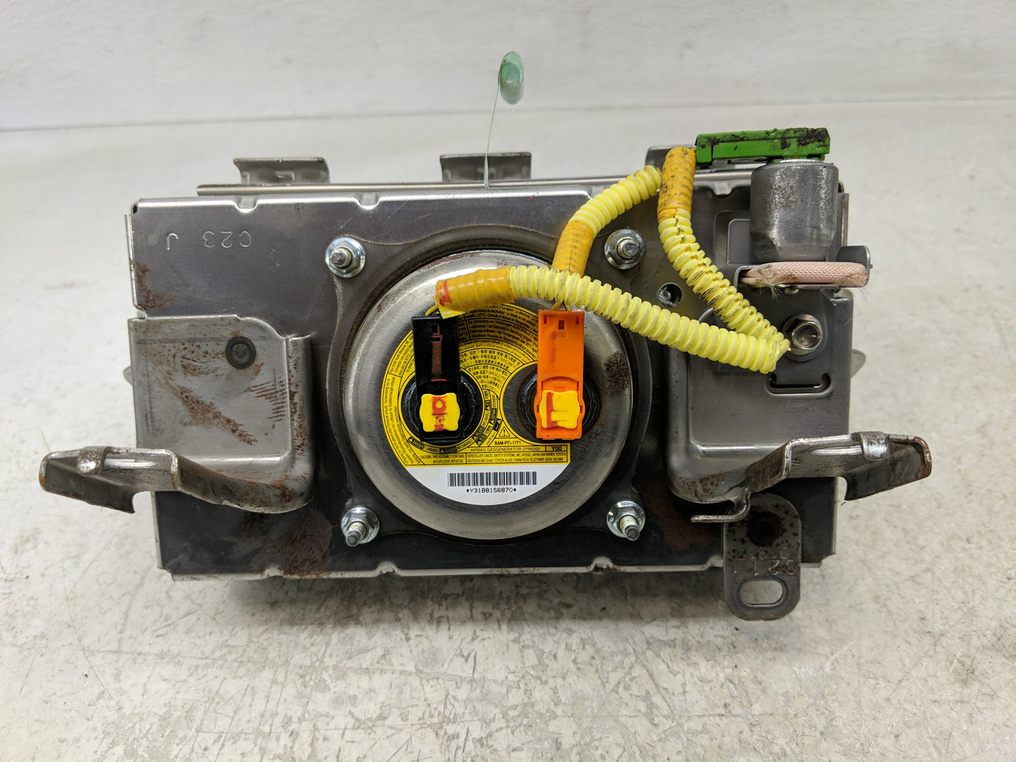 2018 Toyota Rav4 Air Bag Passenger Right Dashboard OEM P/N:Y31B8156870 Fits OEM Used Auto Parts - Oemusedautoparts1.com