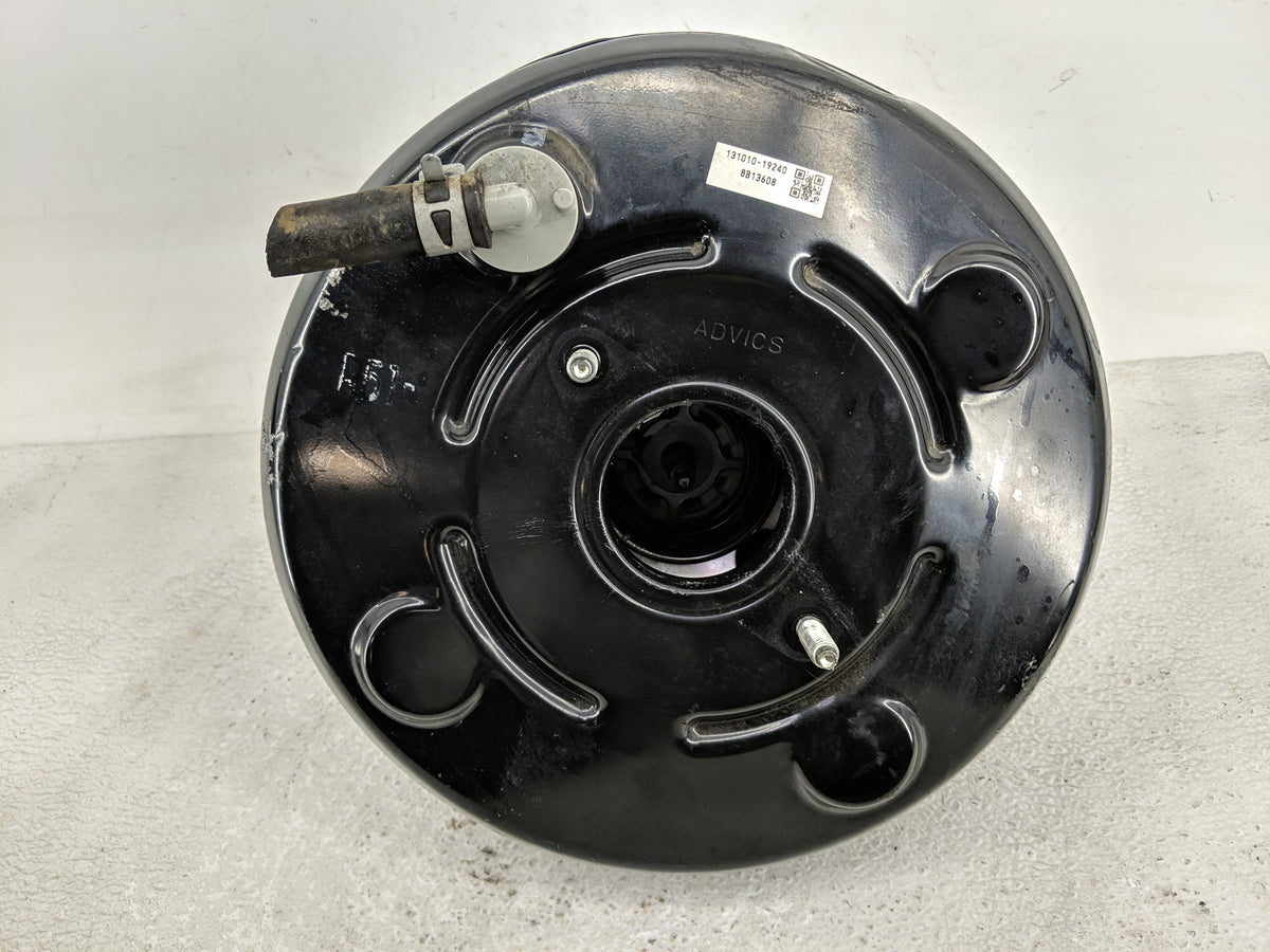 2013-2018 Toyota Rav4 Power Brake Booster Oem 1313810 - Oemusedautoparts1.com
