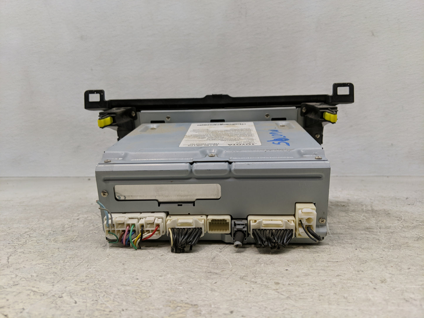 2016-2018 Toyota Rav4 Radio AM FM Cd Player Receiver Replacement P/N:86140-0R170 Fits Fits 2016 2017 2018 OEM Used Auto Part