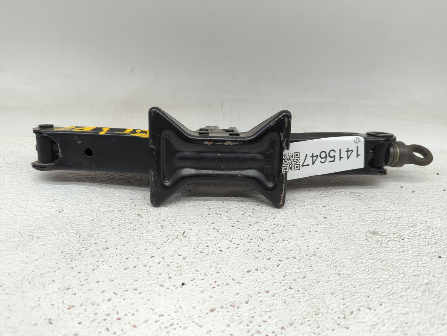 2018 Toyota Rav4 Spare Scissor Car Jack - Oemusedautoparts1.com