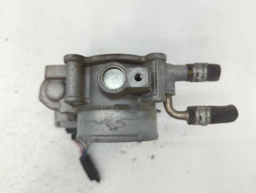 2009-2018 Toyota Rav4 Throttle Body P/N:01178 7101, 22030-0V010 Fits Fits 2009 2010 2011 2012 2013 2014 2015 2016 2017 2018 2019 OEM Used Auto Parts