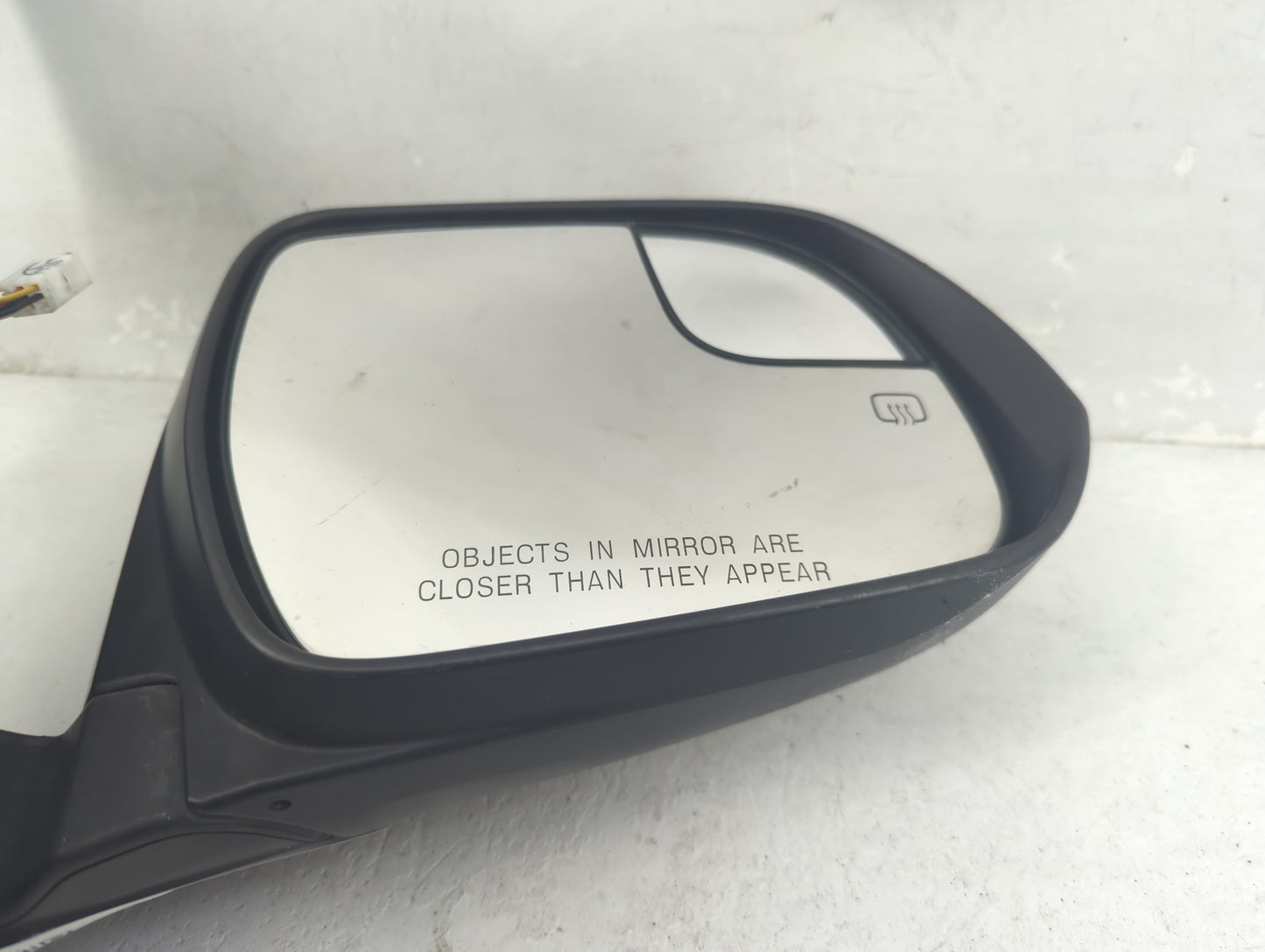 2018-2020 Toyota Sienna Passenger Side View Mirror - Right Door Mirror OEM Used - Oemusedautoparts1.com