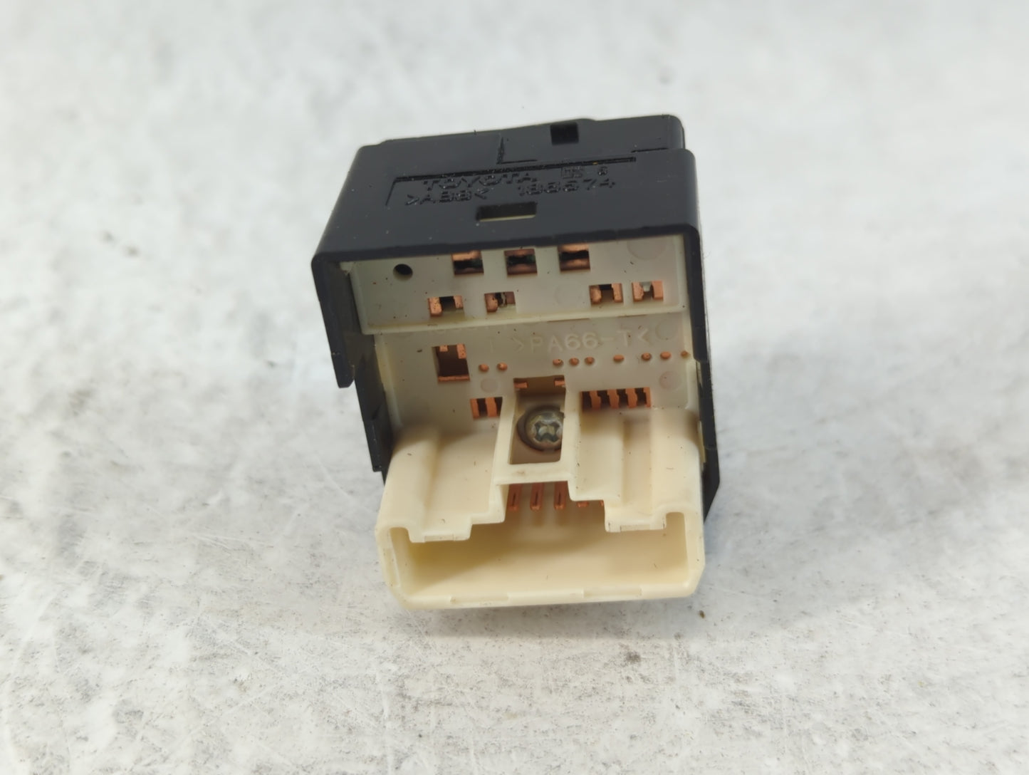 2012-2019 Toyota Yaris Master Power Window Switch Replacement Driver Side Left P/N:183574 Fits OEM Used Auto Parts - Oemused