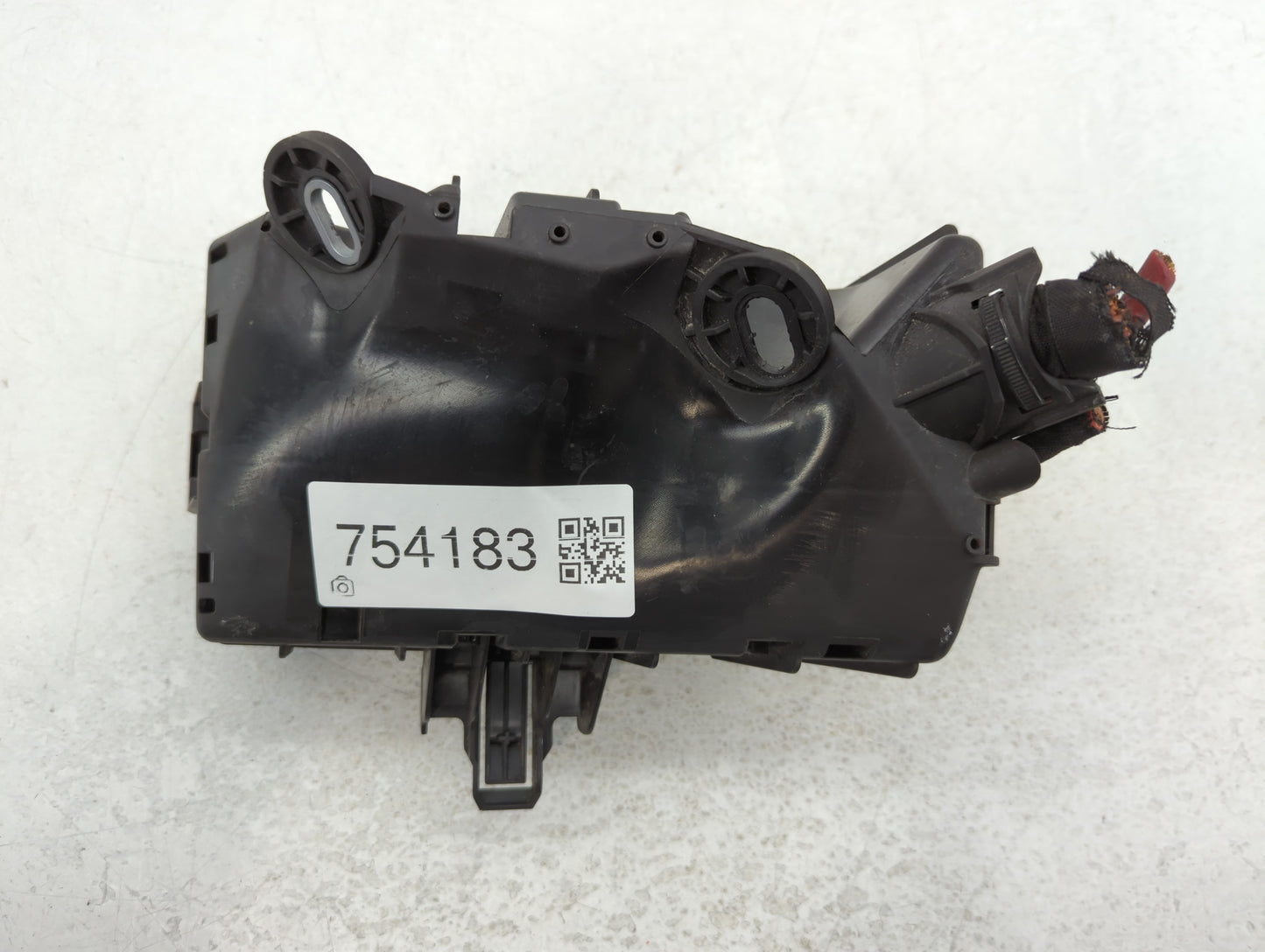 2020-2022 Volkswagen Atlas Fusebox Fuse Box Panel Relay Module P/N:5Q0 907 361 D Fits Fits 2020 2021 2022 OEM Used Auto Part