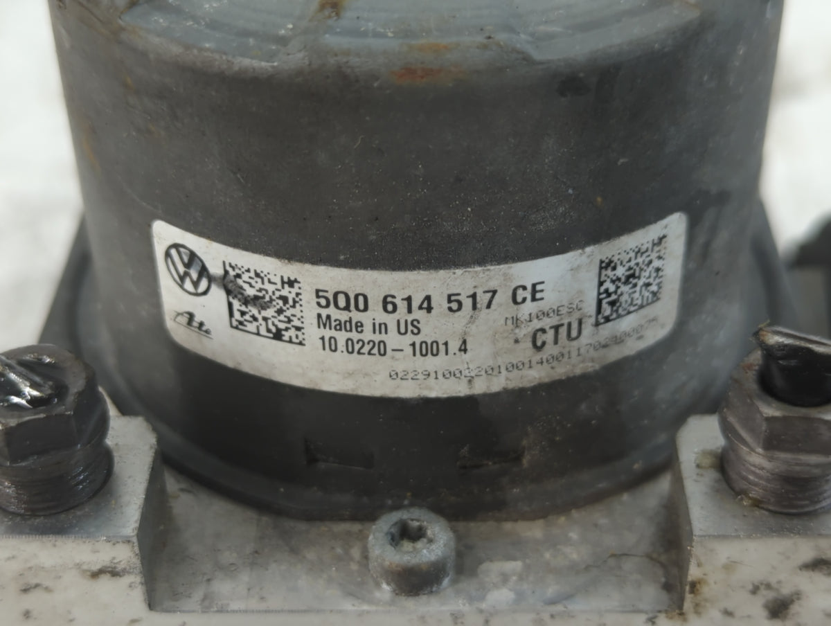 2018-2019 Volkswagen Atlas Anti-Lock Brake ABS Pump Module Actuator OEM P/N:5Q0 614 517 CE Fits Fits 2018 2019 OEM Used Auto