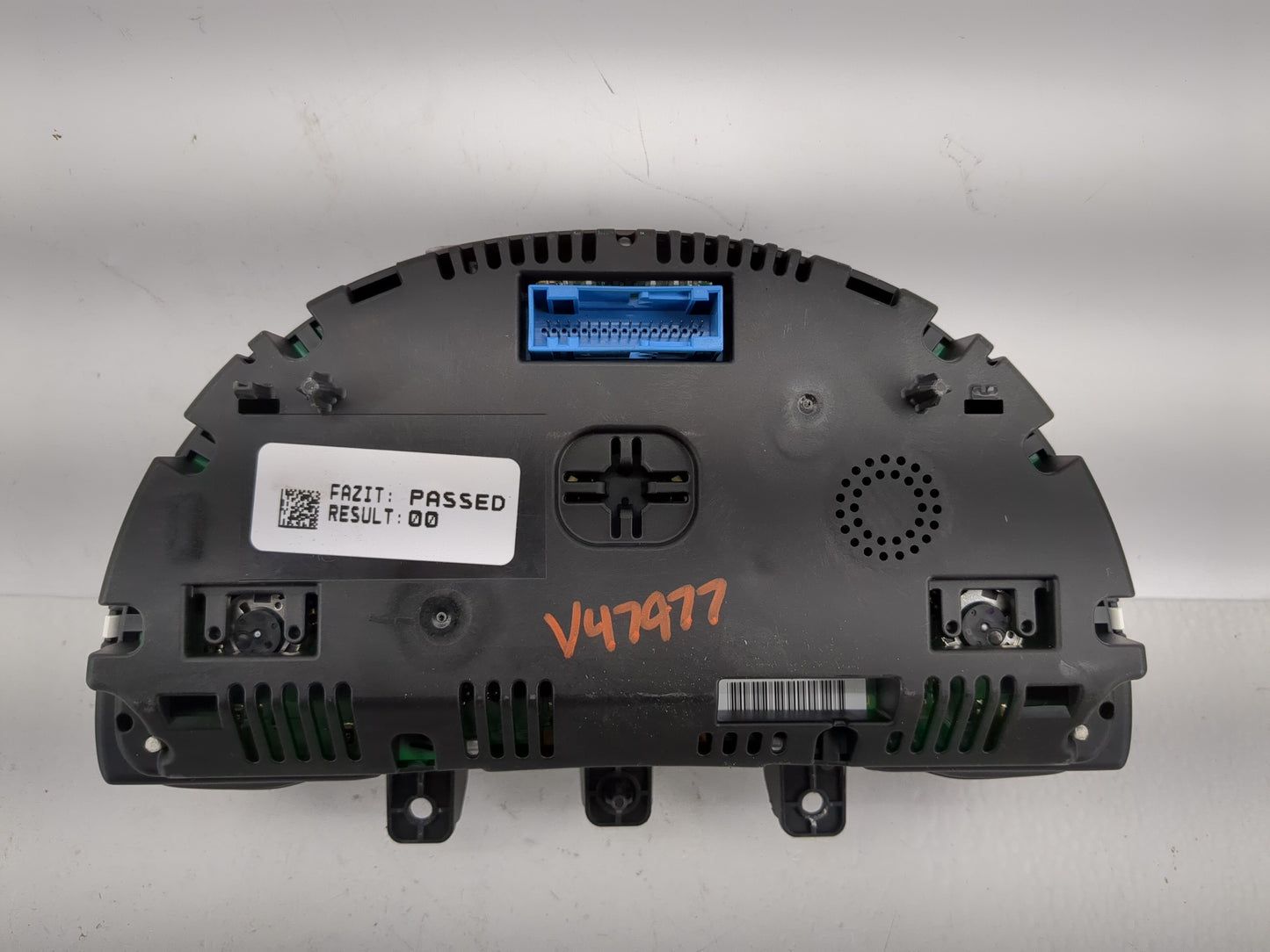 2017-2019 Volkswagen Beetle Instrument Cluster Speedometer Gauges P/N:5C5920976D Fits Fits 2017 2018 2019 OEM Used Auto Part