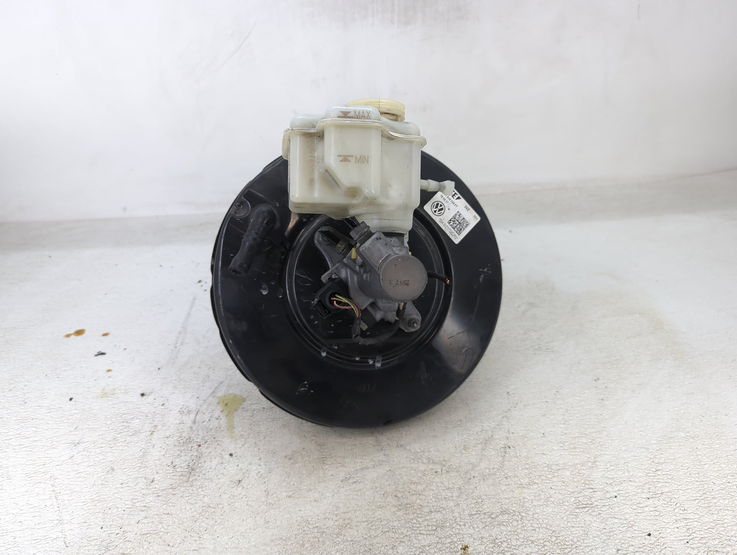 2018-2018 Volkswagen Jetta Power Brake Booster Oem - Oemusedautoparts1.com