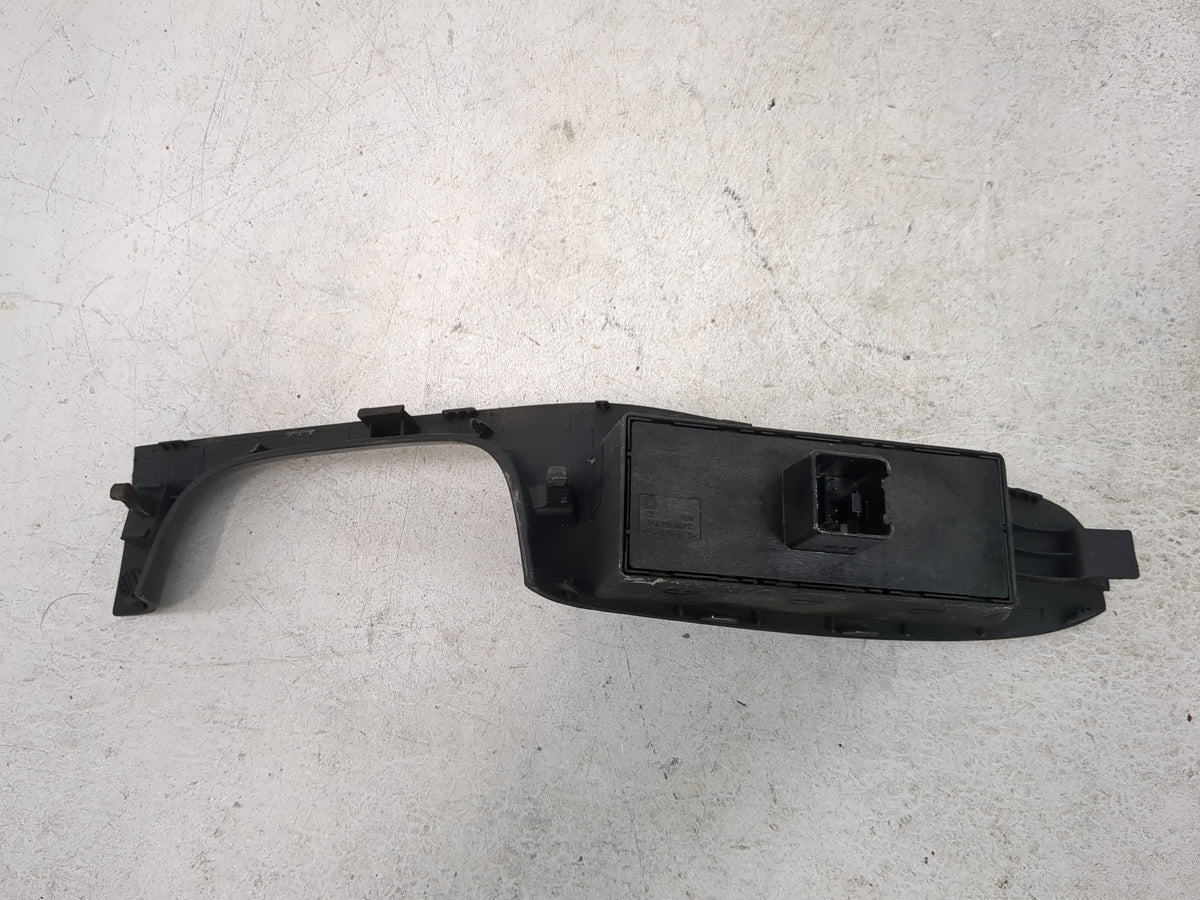 2011-2018 Volkswagen Jetta Master Power Window Switch Replacement Driver Side Left Fits OEM Used Auto Parts - Oemusedautopar