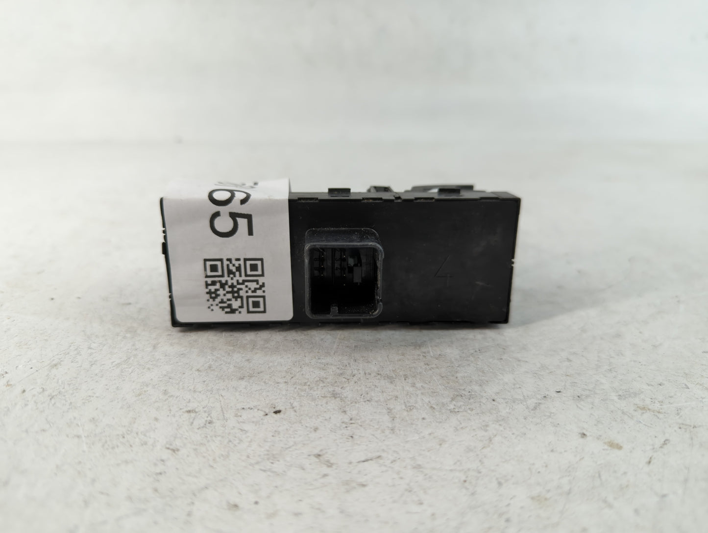 2011-2018 Volkswagen Jetta Master Power Window Switch Replacement Driver Side Left P/N:1K4 959 857 B Fits OEM Used Auto Part
