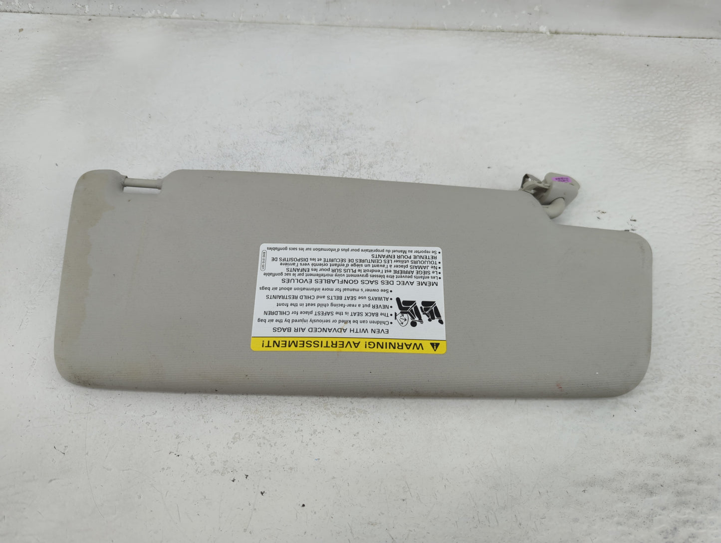 2018 Volkswagen Passat Sun Visor Shade Replacement Passenger Right Mirror Fits OEM Used Auto Parts - Oemusedautoparts1.com