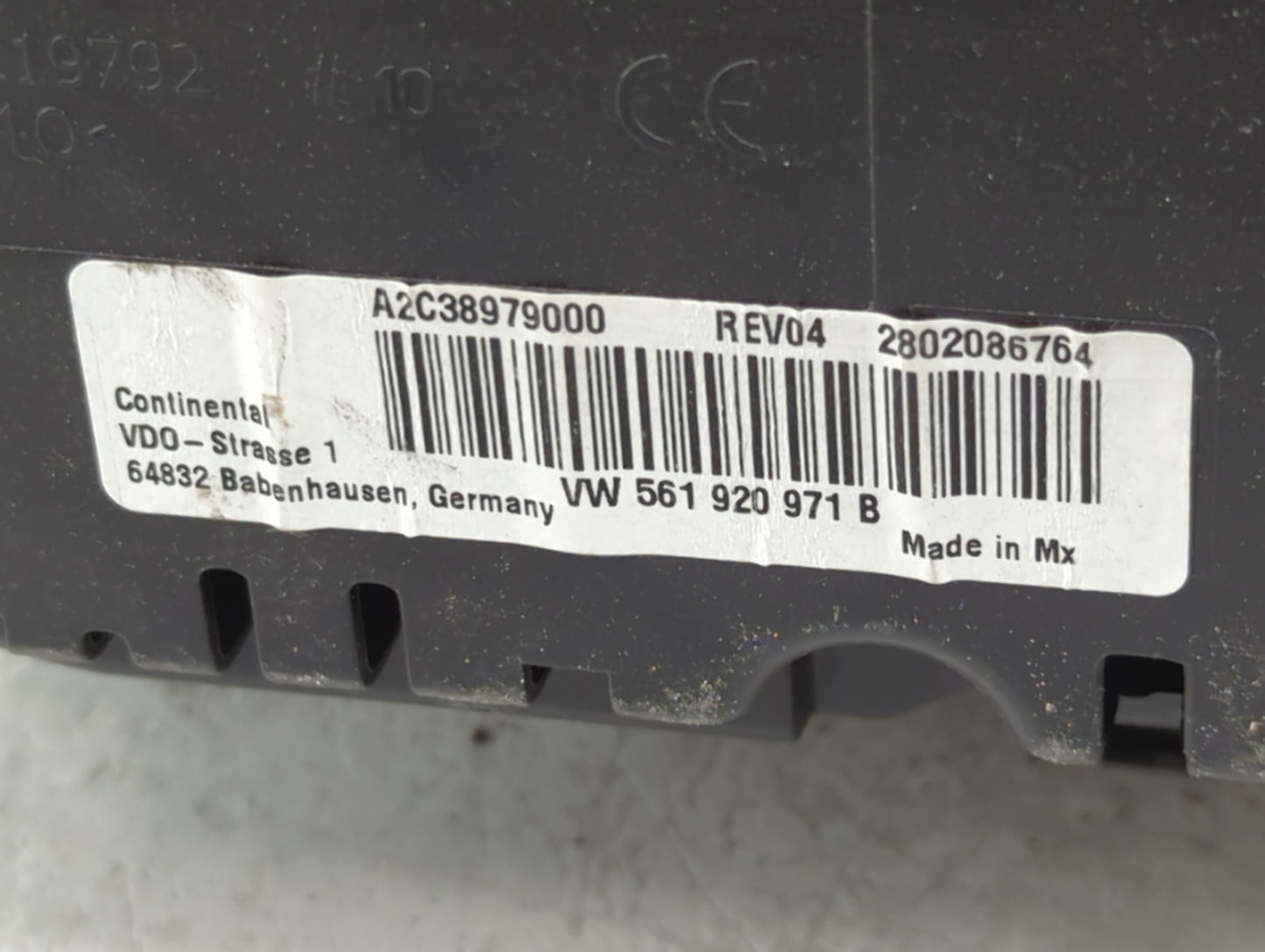 2015-2019 Volkswagen Passat Instrument Cluster Speedometer Gauges P/N:A2C38979000 561920971B Miles:97K Fits OEM Used Auto Pa