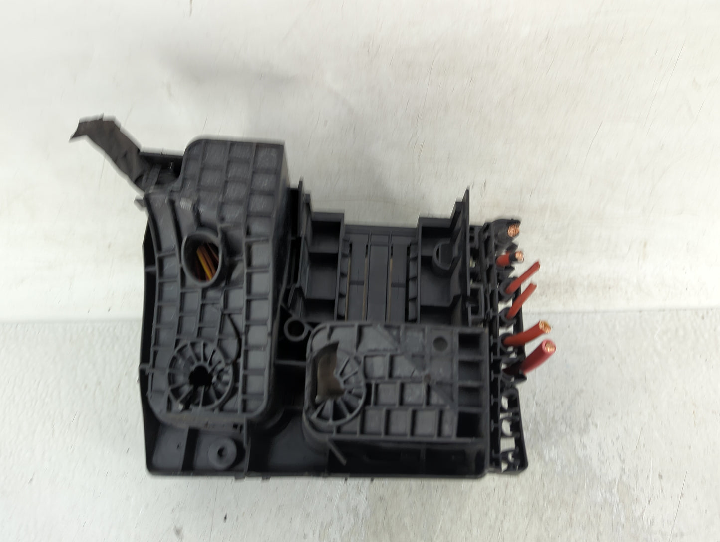2012-2018 Volkswagen Tiguan Fusebox Fuse Box Panel Relay Module P/N:6359-5743 3C0 937 125 A Fits OEM Used Auto Parts - Oemus