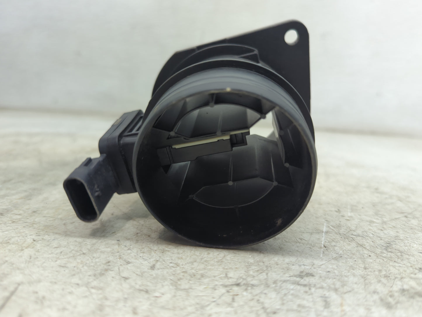 2018-2022 Volkswagen Tiguan Mass Air Flow Meter Maf - Oemusedautoparts1.com