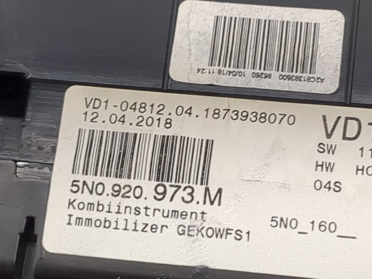 2017-2018 Volkswagen Tiguan Instrument Cluster Speedometer Gauges P/N:5N0.920.973.M 5N0920973M Miles: Fits Fits 2017 2018 OE