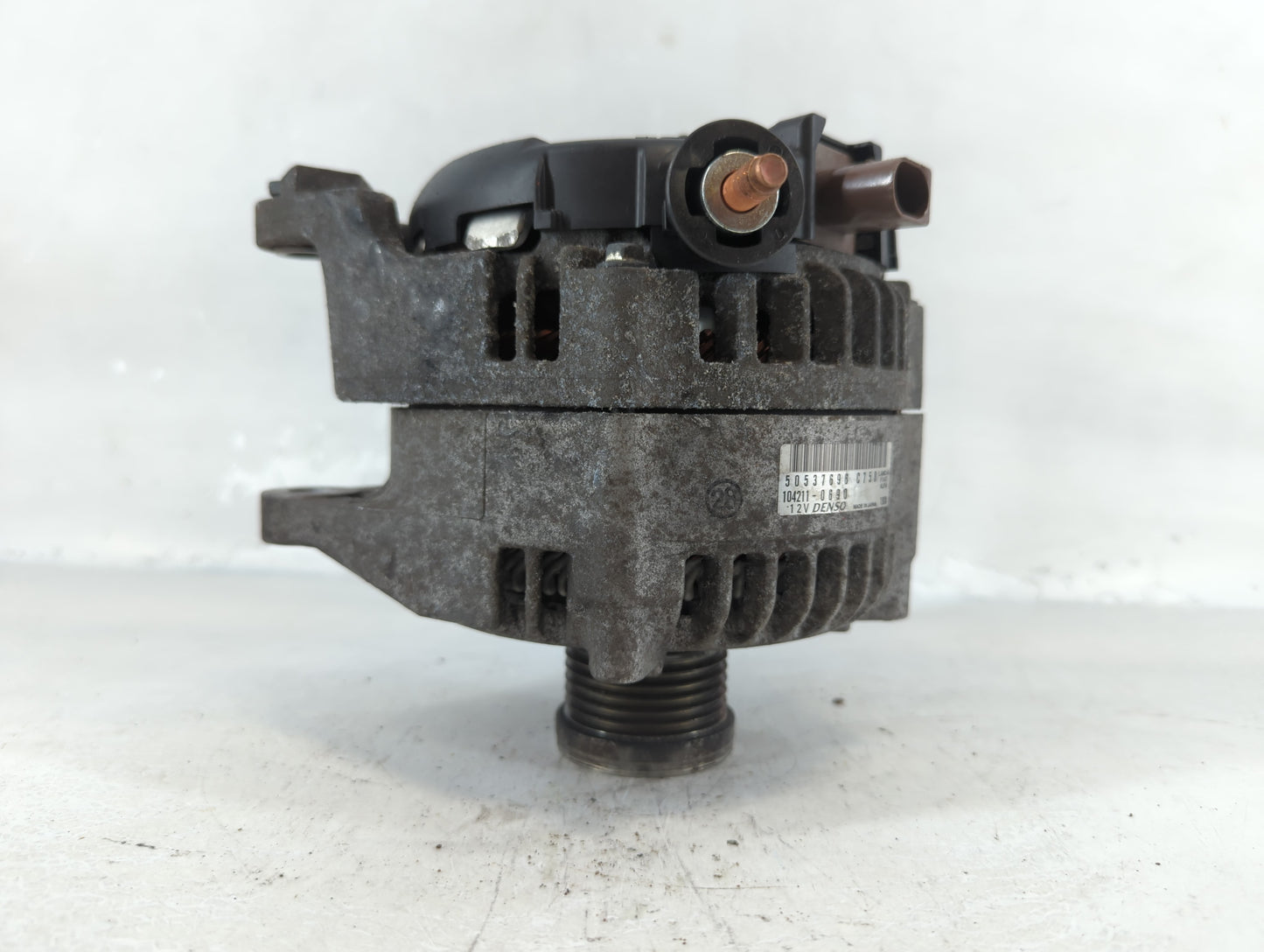 2019 Alfa Romeo Stelvio Alternator Replacement Generator Charging Assembly Engine OEM P/N:104211-0690 50537696 Fits Fits 201
