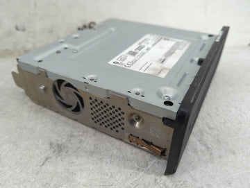2017-2019 Audi A4 Radio AM FM Cd Player Receiver Replacement P/N:8W0035652J 8W0035652A, 28618497 Fits Fits 2017 2018 2019 2020 OEM Used Auto Parts