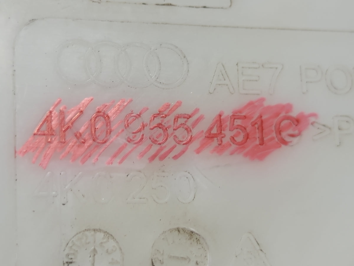 2019 Audi A7 Windshield Washer Fluid Reservoir Bottle Oem - Oemusedautoparts1.com
