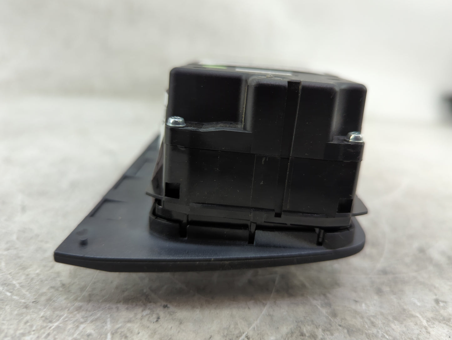 2019 Bmw 330i Radio AM FM Cd Player Receiver Replacement P/N:65829891527-01 ZE9891527-01 Fits OEM Used Auto Parts - Oemuseda