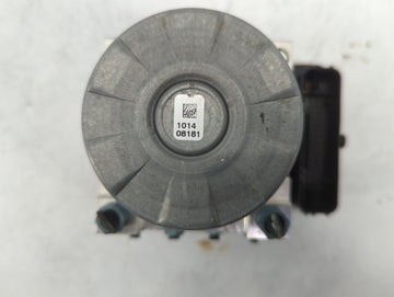 2019-2020 Bmw 330i ABS Pump Control Module Replacement P/N:6897556-01 10.0220-1665.4, 6897557, 10.0918-0898.3 Fits Fits 2019 2020 OEM Used Auto Parts