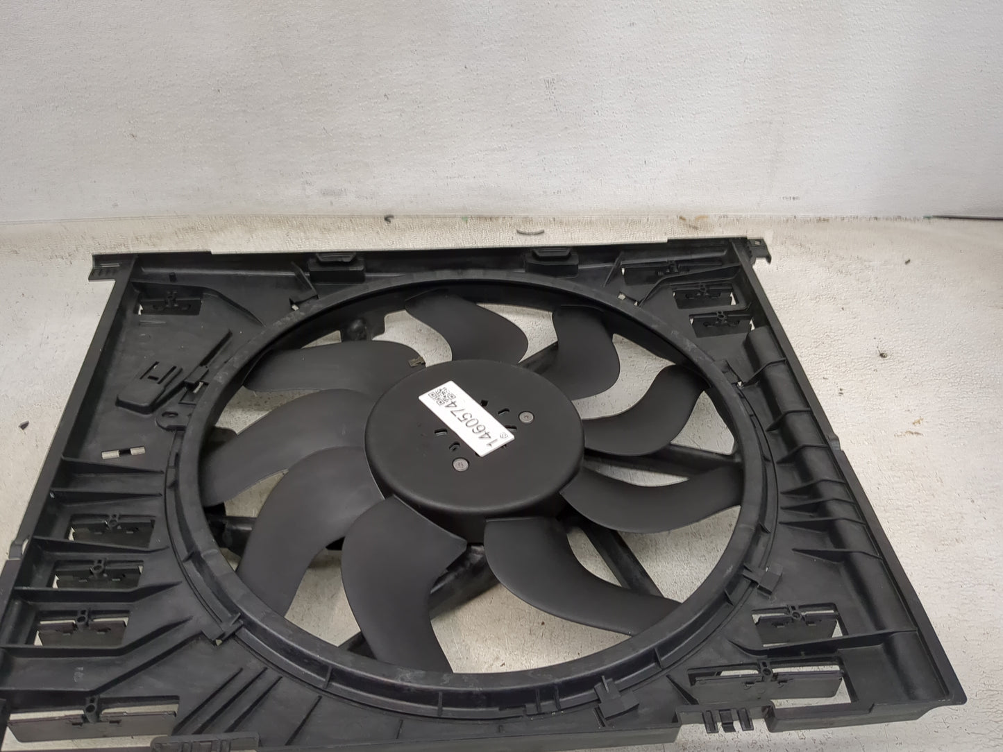 2019-2020 Bmw 330i Electric Radiator Cooling Fan Motor Assembly 1460574 - Oemusedautoparts1.com
