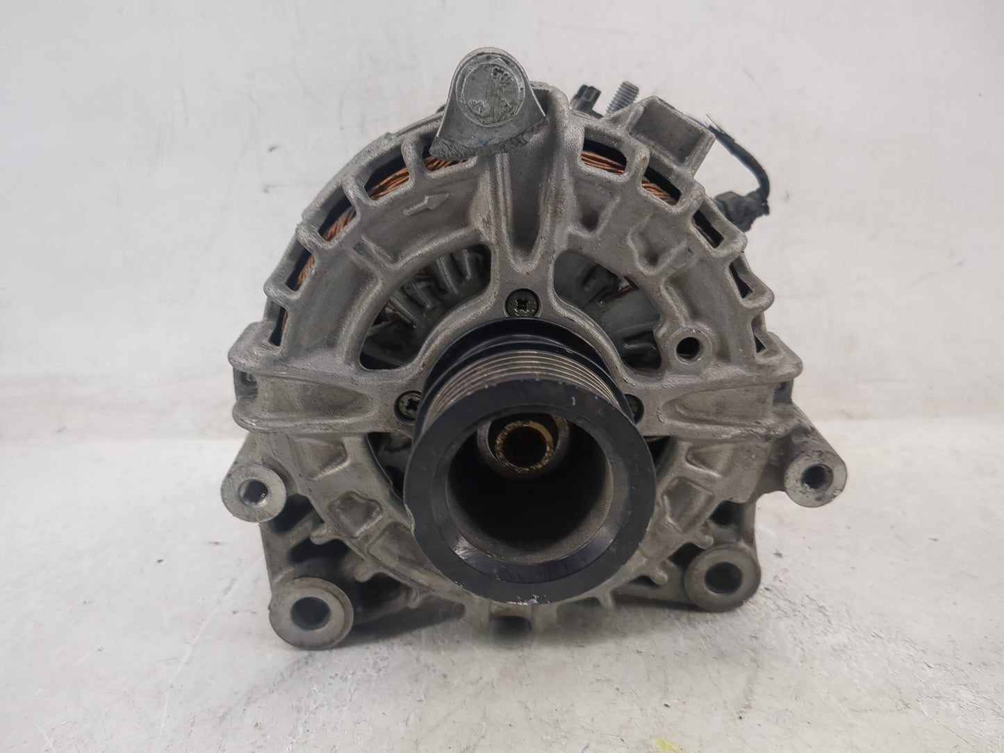 2018-2019 Bmw X3 Alternator Replacement Generator Charging Assembly Engine OEM P/N:8571357 0 125 814 004 Fits OEM Used Auto