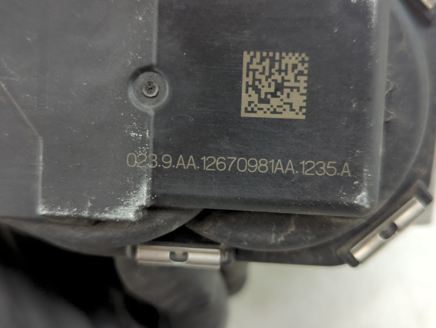 2012-2020 Buick Enclave Throttle Body P/N:12670981AA Fits Fits 2012 2013 2014 2015 2016 2017 2018 2019 2020 2021 2022 OEM Us