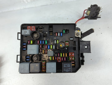 2018-2020 Buick Encore Fusebox Fuse Box Panel Relay Module P/N:C0000465 2624875 Fits Fits 2018 2019 2020 OEM Used Auto Parts