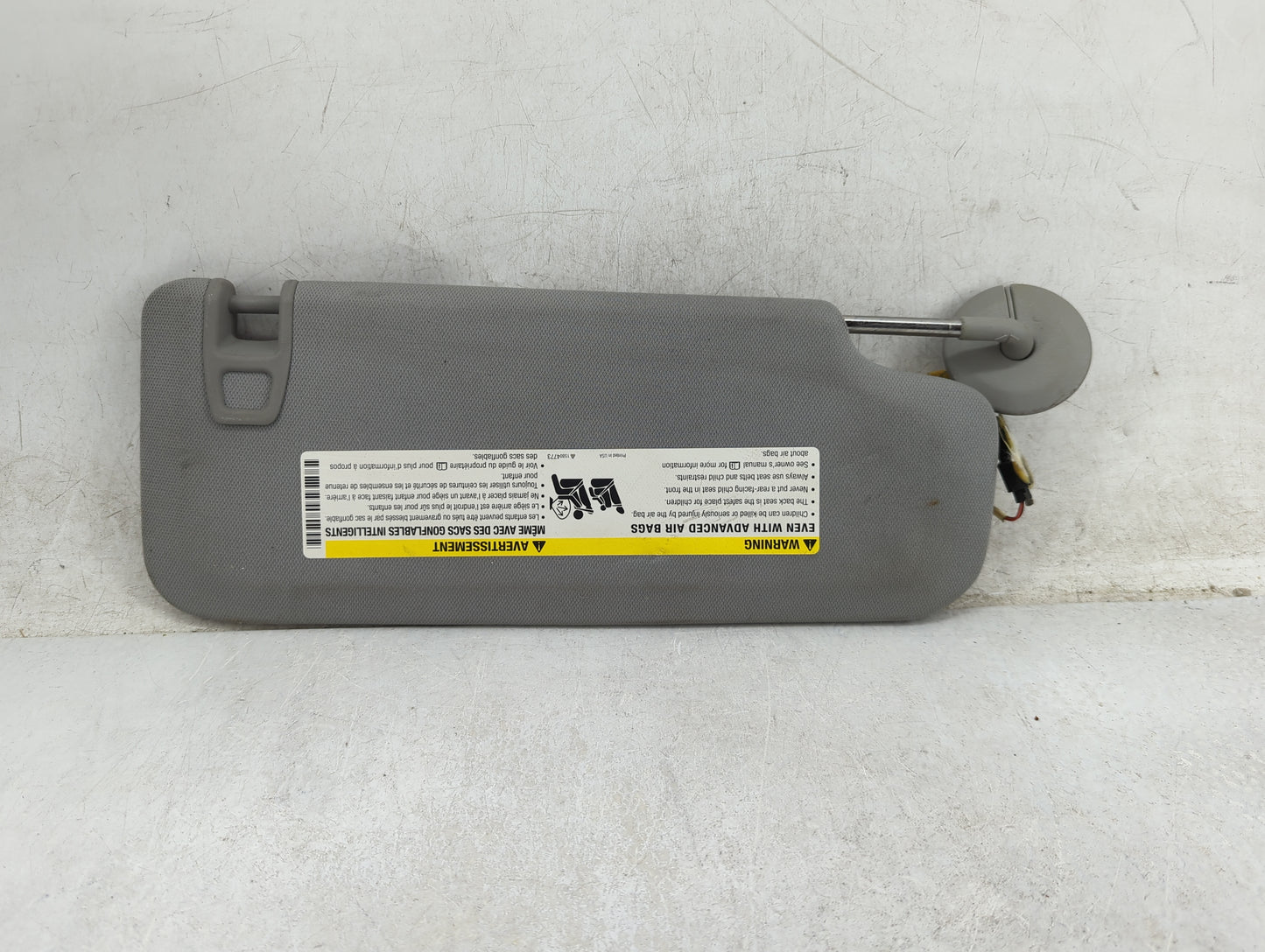 2019-2020 Cadillac Xt4 Sun Visor Shade Replacement Driver Left Mirror Fits Fits 2019 2020 OEM Used Auto Parts - Oemusedautop