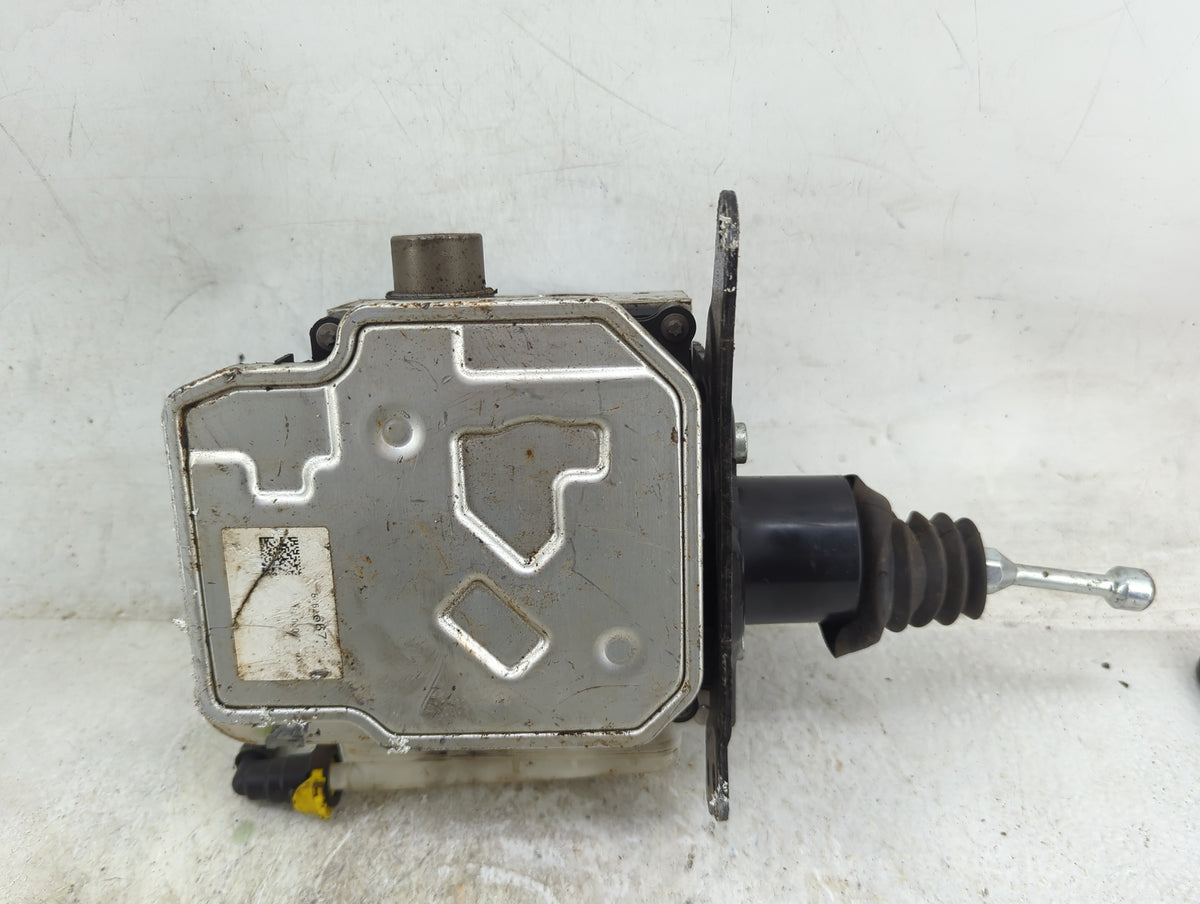2019 Cadillac Xt4 ABS Pump Control Module Replacement Fits OEM Used Auto Parts - Oemusedautoparts1.com
