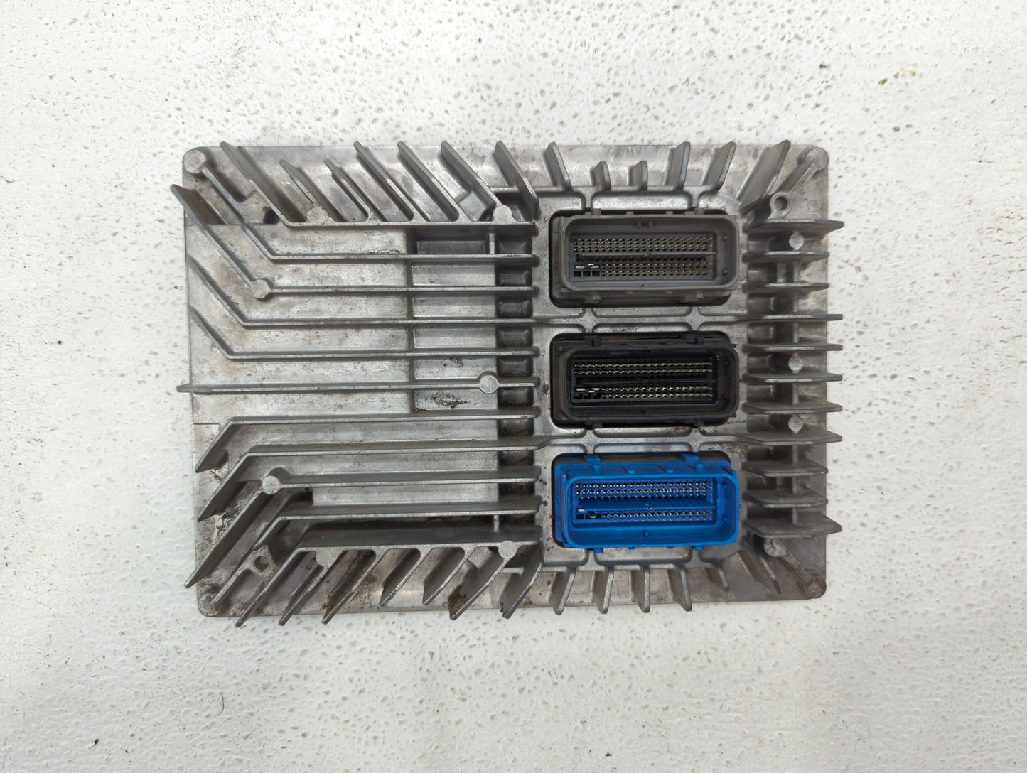 2019 Cadillac Xt5 PCM Engine Control Computer ECU ECM PCU OEM P/N:12667189 12667002, 12685918, 12670801 Fits Fits 2017 2018