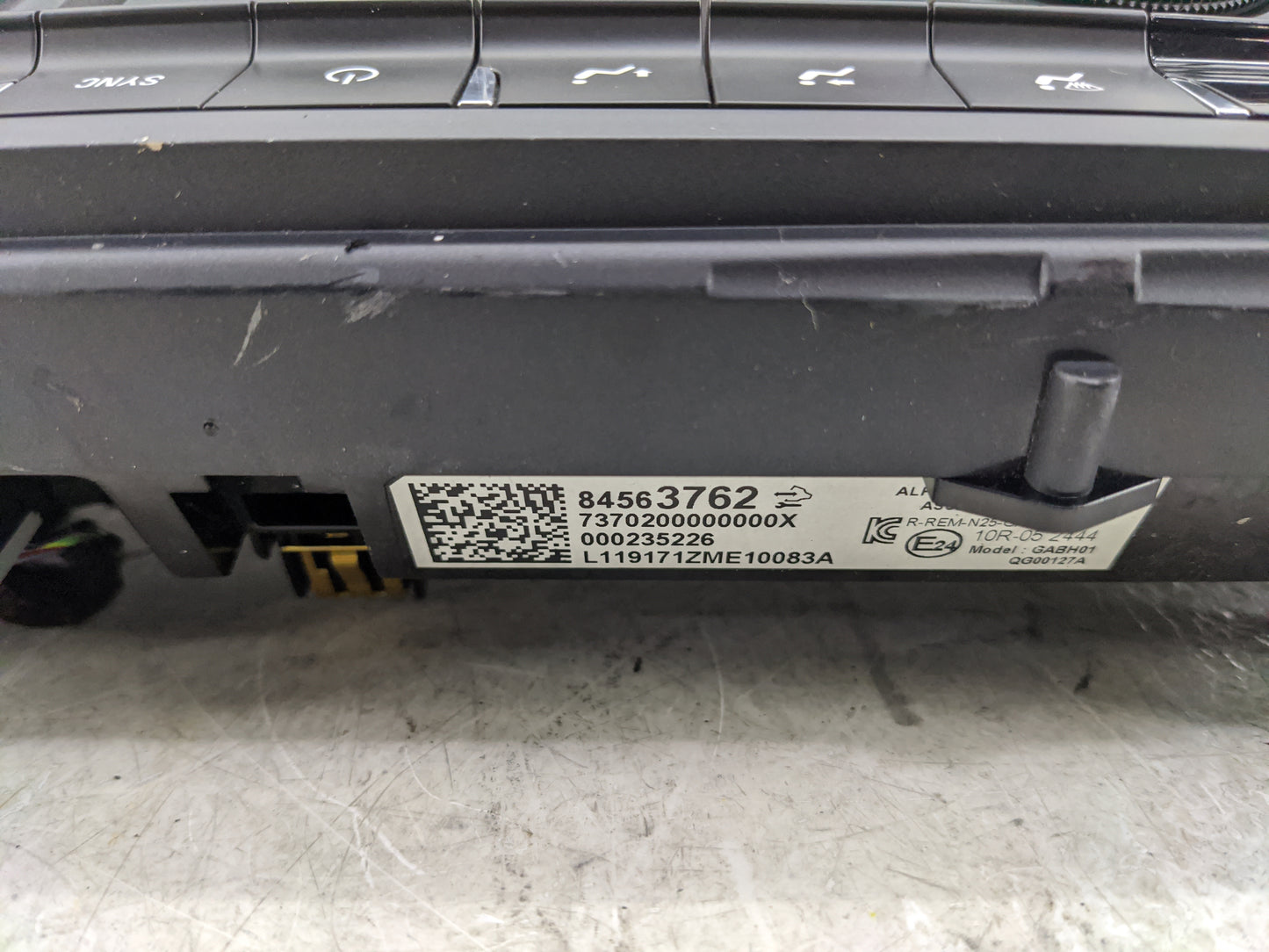2019-2022 Chevrolet Blazer Climate Control Module Temperature AC/Heater Replacement P/N:000235226 84563762 Fits OEM Used Aut