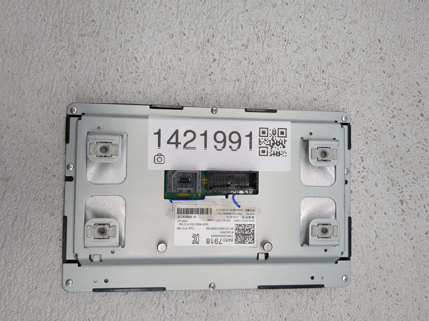2019-2020 Chevrolet Camaro Information Display Screen - Oemusedautoparts1.com