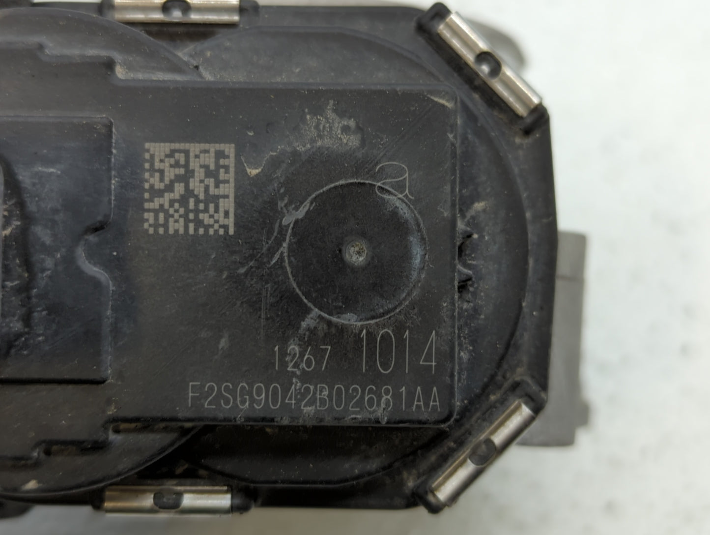 2016-2019 Chevrolet Camaro Throttle Body P/N:12671014 12648414, 1267 1014 Fits Fits 2016 2017 2018 2019 OEM Used Auto Parts